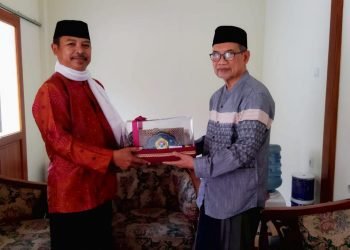 Silaturohim pengurus LDII Kabupaten Kuningan dengan Ketua Umum MUI Kab.Kuningan KH Dodo Syarif Hidayatullah