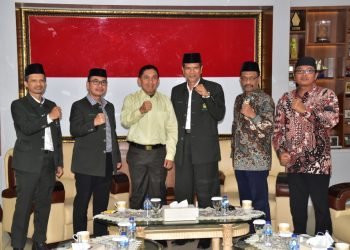 Audiensi Pengurus Lembaga Dakwah Islam Indonesia (LDII) Sulawesi Selatan dengan Panglima Kodam XIV/Hasanuddin Mayjen TNI Andi Muhammad SH MH di Markas Kodam XIV/Hasanuddin, Jalan Urip Sumoharjo, Makassar, Sulawesi Selatan, Selasa (5/7/2022). LDII menyampaikan undangan kepada Panglima Kodam XIV/Hasanuddin untuk menghadiri kegiatan pengajian akbar dan sepakbola.