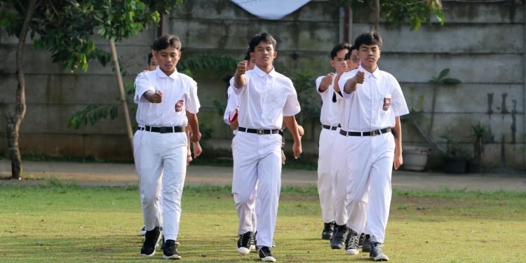 Petugas Upacara Bendera Peringatan Kemerdekaan Ke-77 HUT RI