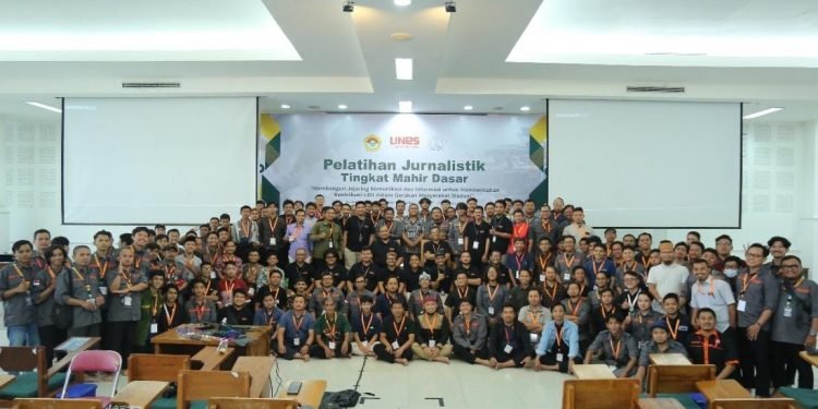 Peserta Pelatihan Jurnalistik Tingkat Dasar Mahir yang Digelar DPP LDII di Pondok Pesantren Wali Barokah, Kediri, Jawa Timur