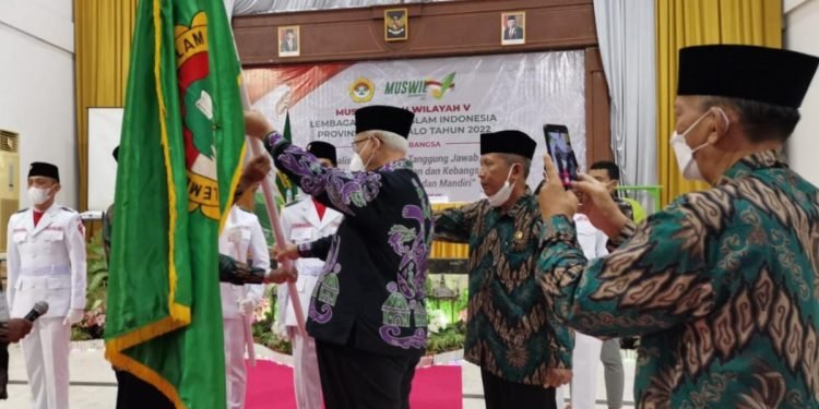 Ketum DPP LDII Melantik Pengurus Hasil Muswil LDII Gorontalo