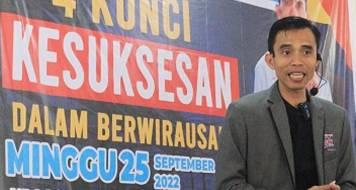 Akhyarun Yusro menyampaikan bahwa ada empat kunci kesuksesan dalam berwirausaha yang menjadi bekal seseorang dalam memulai usahanya.