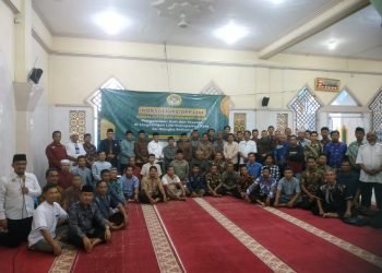 Ketua Departemen Hukum dan HAM DPP LDII Dr. H. Subiyanto, S.H.,M.H., M.Kn, C.TLC di tengah Peserta Konsolidasi Organisasi.