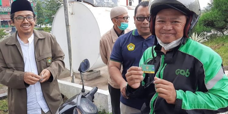 Ojol yang Hafal Surat Pendek Mendapat Voucher Gratis Pertalite
