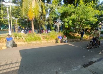 PAC LDII Depok Jaya dalam Menyukseskan World Celan Up Day dengan Bersih-bersih Lingkungan
