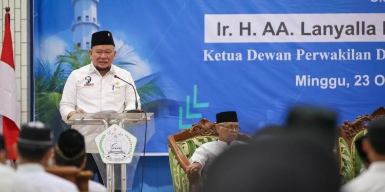 Ketua DPD RI sebagai pemateri dalam Kuliah Umum di Pondok Pesantren Wali Barokah Kediri
