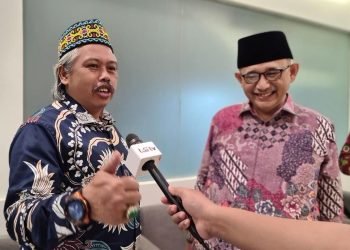 Sekjen LPOI bersama Ketum LDII. (LINES)