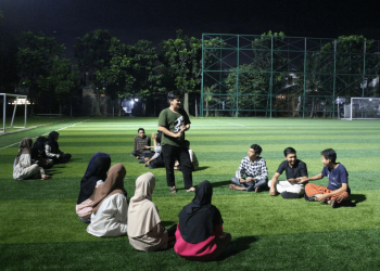 Rangkaian acara diselingi dengan games yang menarik.