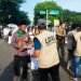 Selain membagikan 12 ribu botol air minum dan makanan ringan, Pemuda LDII Jatim juga menyediakan satu unit ambulans beserta tim tenaga medis yang disiagakan untuk membantu warga NU dalam puncak Harlah. (LINES)