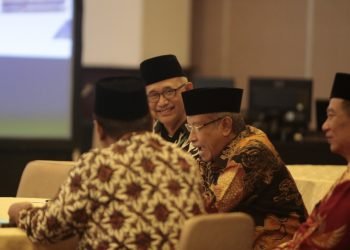 Ketua Umum DPP LDII bersama pimpinan Lembaga Persahabatan Ormas Islam (LPOI) dalam acara Tadarus Kebangsaan, Sabtu, 25/3. (LINES)