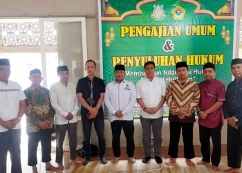 Kajari Luwu Andi Usman Harun SH MH bersama jajaran Pengurus LDII Luwu. (LINES)