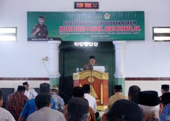 Kajari Kota Palopo Beri Penyuluhan Hukum kepada Warga. (LINES)