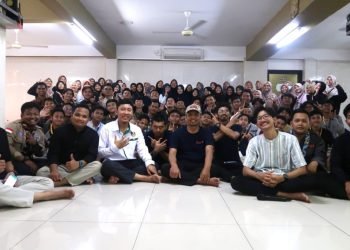 Peserta Pelatihan Jurnalistik DPD LDII Kota Depok 2023, pada saat penutupan acara (3/3). Foto: LINES.