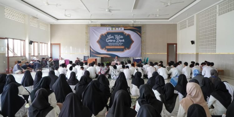 Peserta ujian tahfidz Alqur'an LDII Kota Depok (27/3). Foto: LINES
