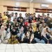 Genersai muda LDII Kecamatan Beji berpose selesai mengikuti asrama pengajian Alqur'an dan kegiatan kemandirian mengemas cemilan (30/3) Foto: LINES
