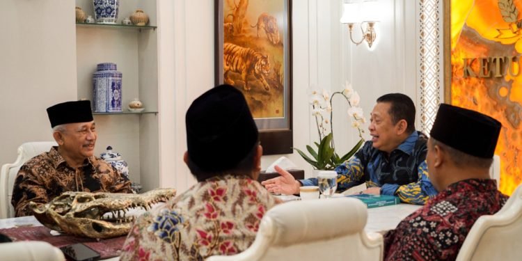 Ketua MPR RI Bambang Soesatyo saat menerima jajaran Pengurus DPP LDII. (LINES)