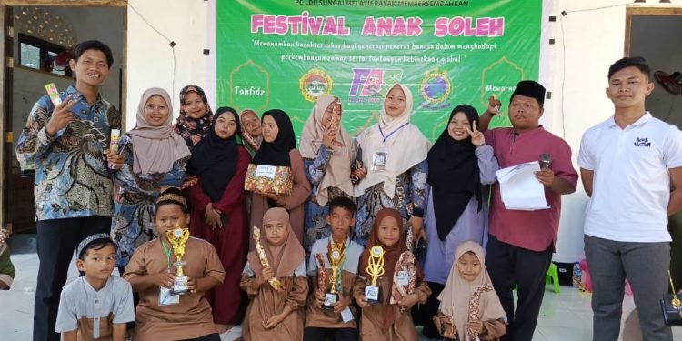 Festival Anak Sholih, Ketapang, Kalbar. (LINES Kalbar)