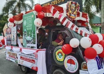 Pawai Kendaraan Hias LDII Kalbar. (LINES)