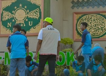 Kegiatan kerja bakti LDII Jombang. (LINES)