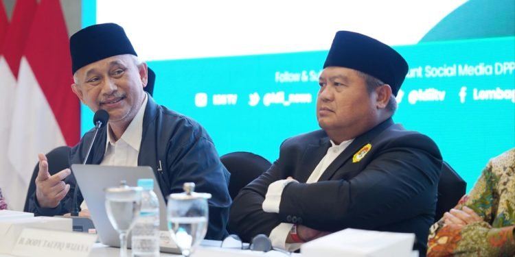Ketua Umum bersama Sekretaris Umum DPP LDII. (LINES)