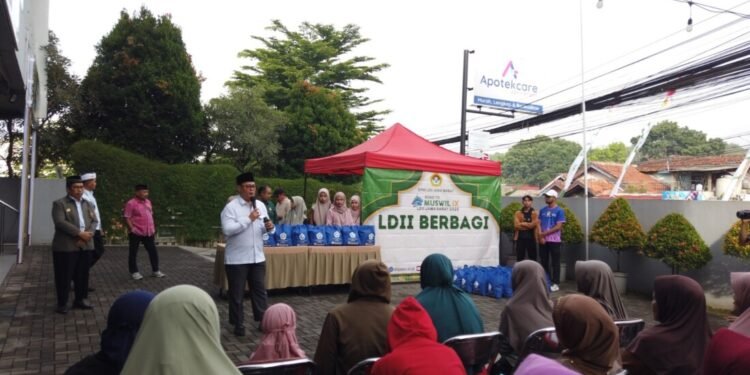 Pasar murah yang digelar DPW LDI Jawa Barat di Sumedang. (LINES)